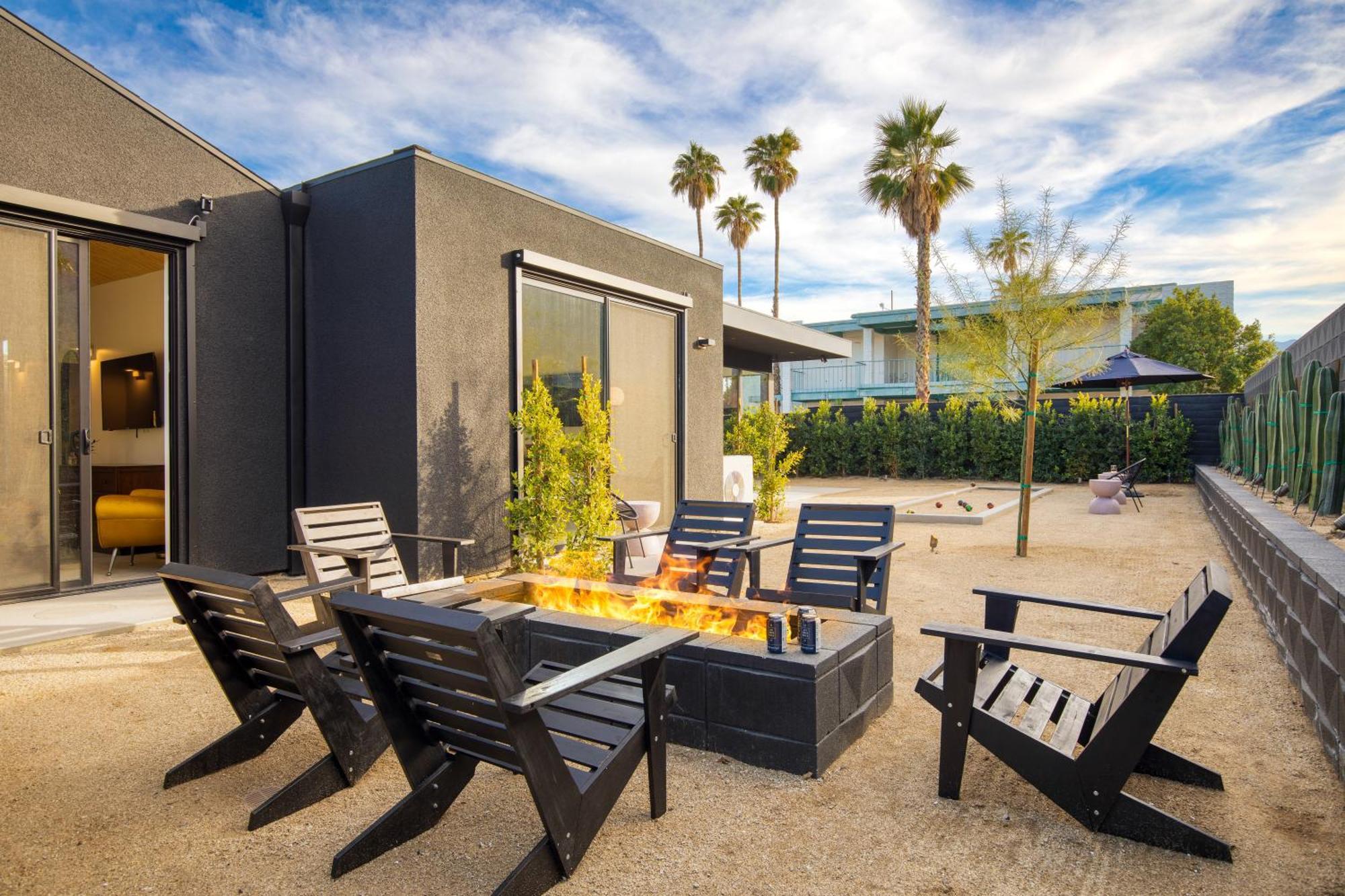 Blackhaus By Avantstay Ada Modern Rooms, Pool & Bbq 팜 스프링스 외부 사진