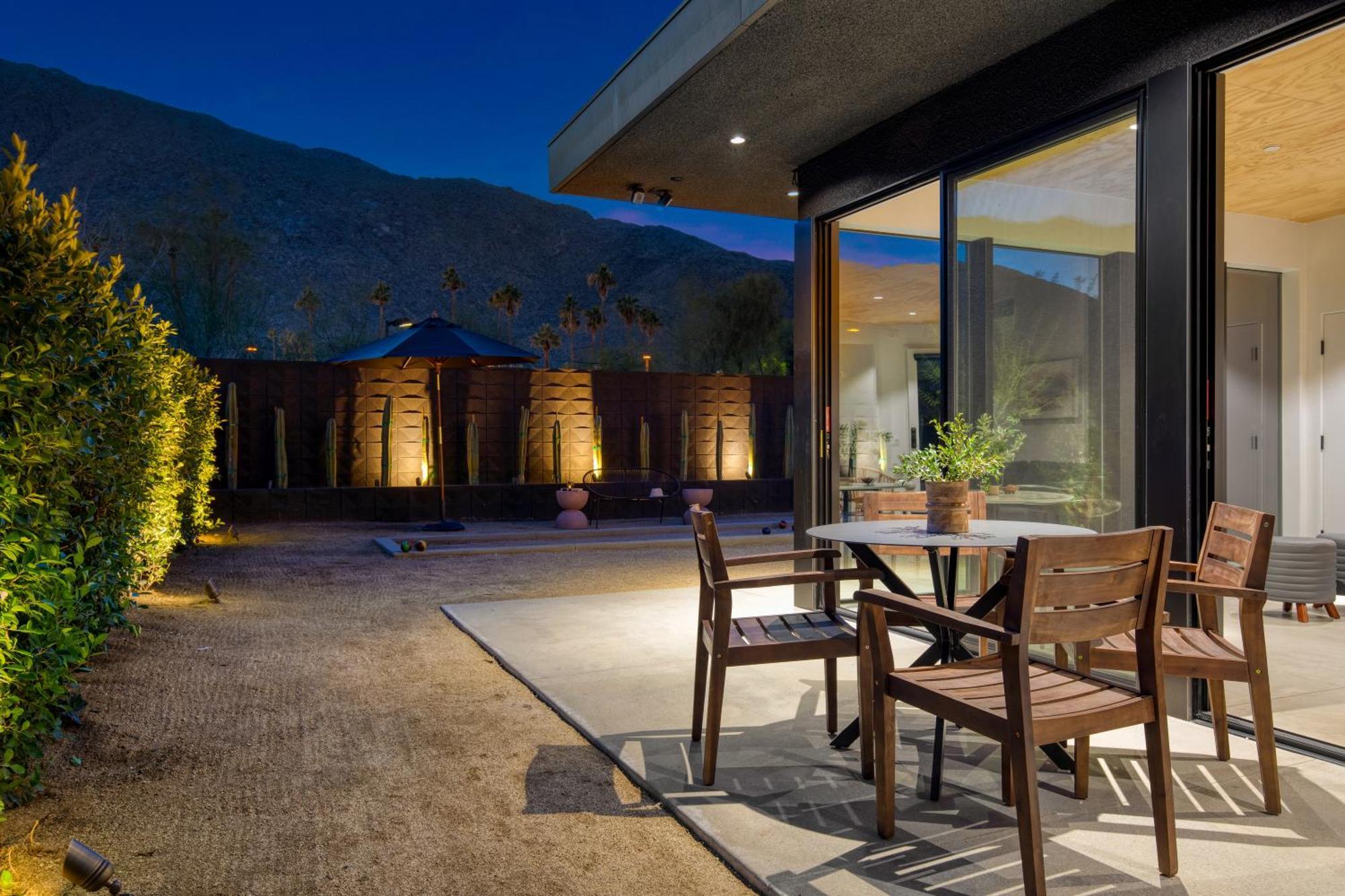 Blackhaus By Avantstay Ada Modern Rooms, Pool & Bbq 팜 스프링스 외부 사진